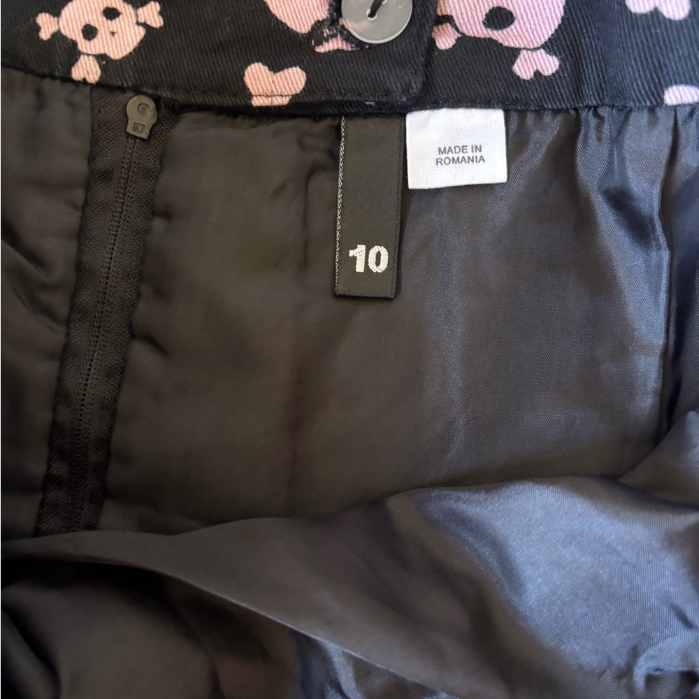 H&M Pink Skull Print Skater Skirt – Y2K Goth Punk - Picture 6 of 8